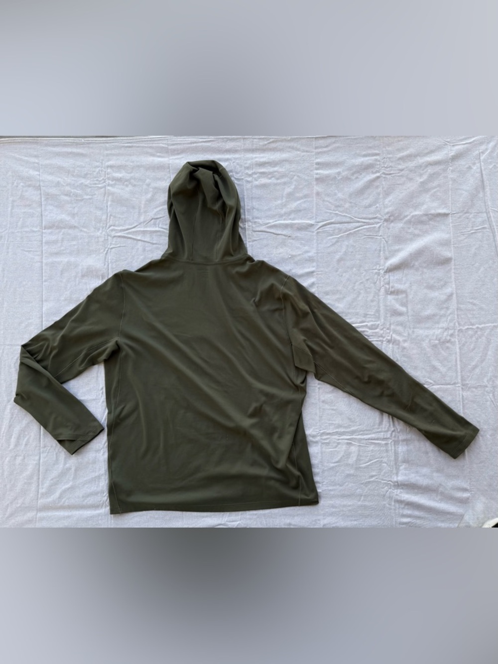 Arc'teryx Olive Hooded Long-Sleeve Men's Top - Picture 2 of 4